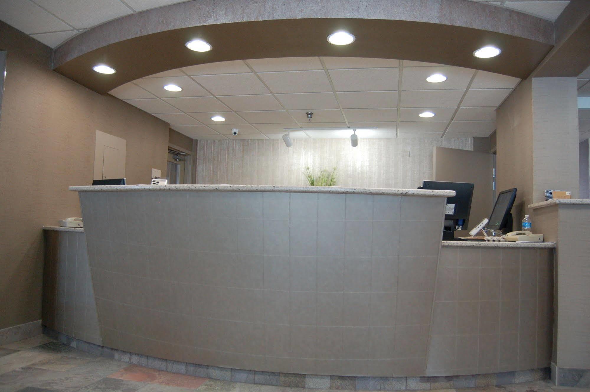 Brentwood Inn And Suites 로체스터 외부 사진