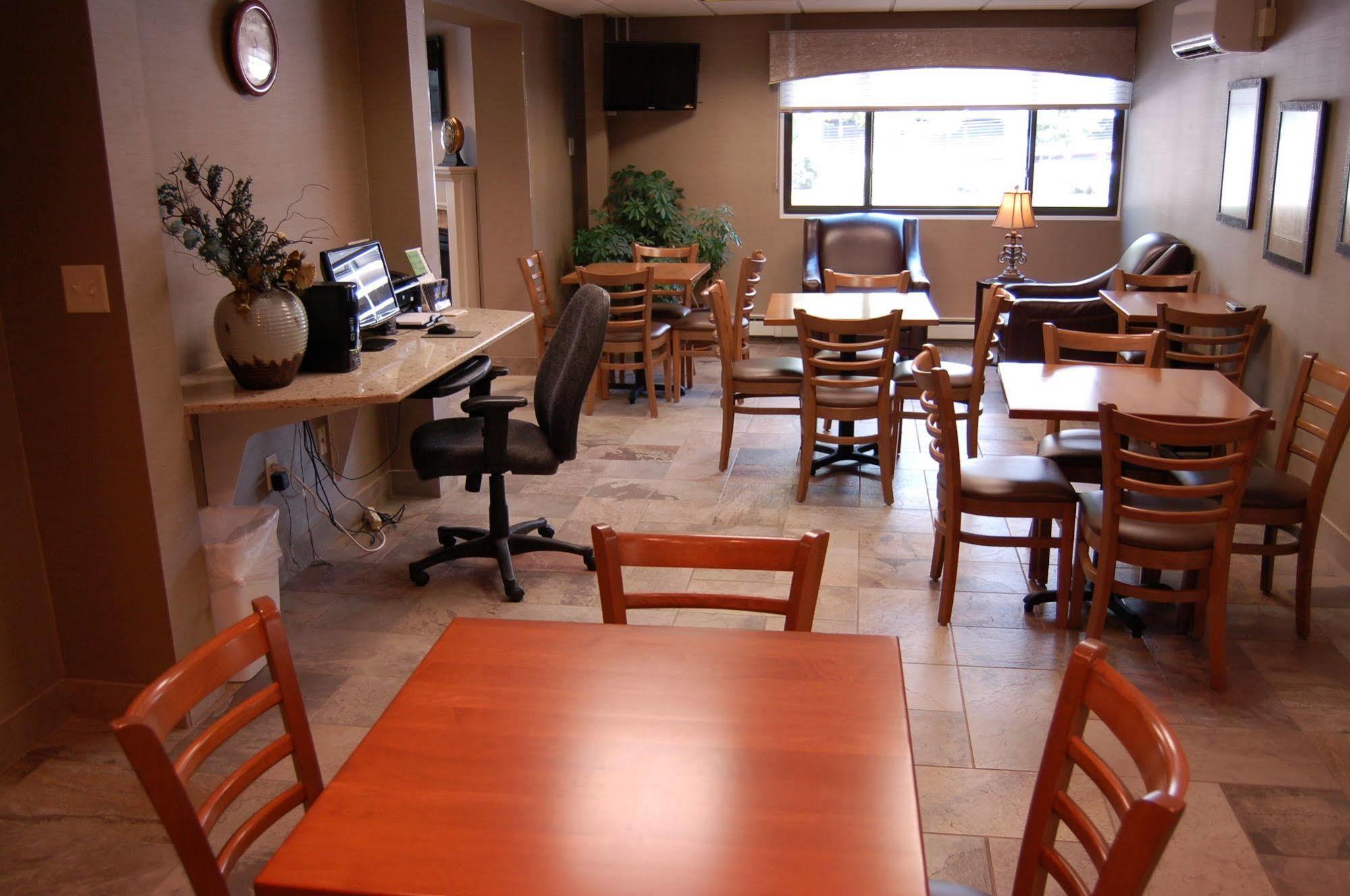 Brentwood Inn And Suites 로체스터 외부 사진